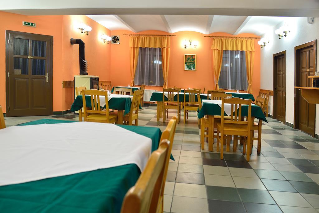 Pivovarsky Dvur Lipan Týn nad Vltavou 外观 照片